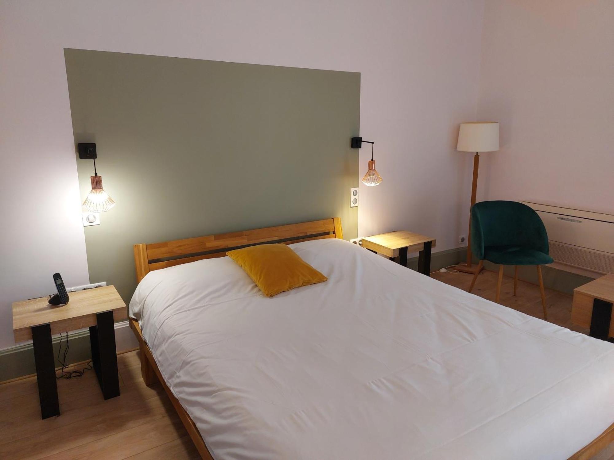 Brit Hotel Roanne - Le Grand Hotel Exterior photo
